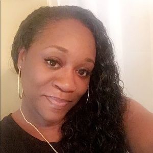 Meet your Posher, Nakia